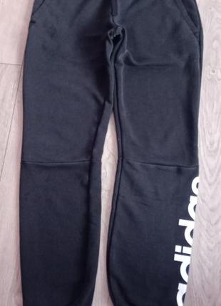 Спортивные штаны adidas