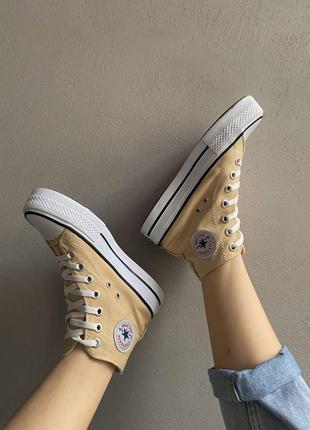 Женские высокие бежевые кеды в стиле converse high chuck taylor 🆕 високі кросівки конверс2 фото