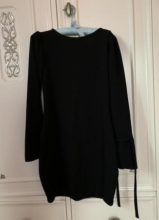 Бомбезное чорне плаття zara із зав'язками на рукавах5 фото