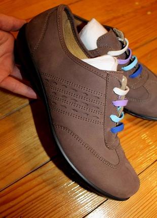 41 разм. 8 uk hotter кроссовки англия. кожа натуральная. длина по внутренней стельке - 27,5 см., шир