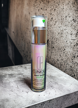 Освітлююча сироватка від пігментації clinique even better clinical radical dark spot corrector 30ml