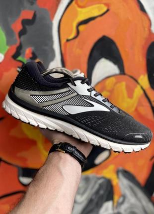 Brooks adrenaline gts кроссовки 45 размер чёрные оригинал