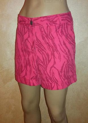 Літні шорти в ідеальному стані.