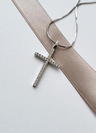 Серебряный прямой крестик крест с белыми камнями серебро 925 пробы родированное 991  0.89г1 фото