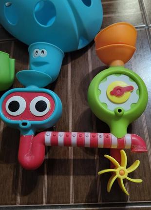 Игрушки для детей в ванную5 фото