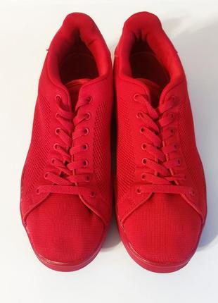 Яркие красные кроссовки cropp3 фото