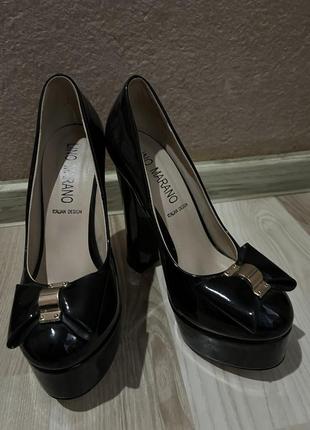 Туфлі з бантиком чорні1 фото
