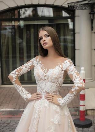 Брендова пишна сукня від pollardi