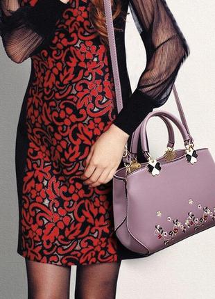 Женская сумочка с вышивкой10 фото