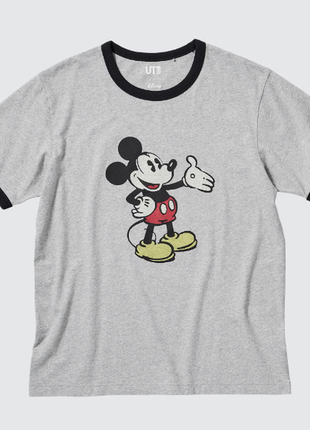 Футболка uniqlo з серії disney beyond time ut