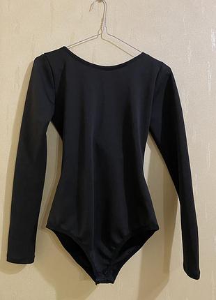 Боді з відкритою спиною