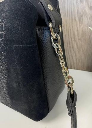 Замшевая женская сумка черная через плечо под рептилию, небольшая женская сумочка змеиная натуральная замша5 фото