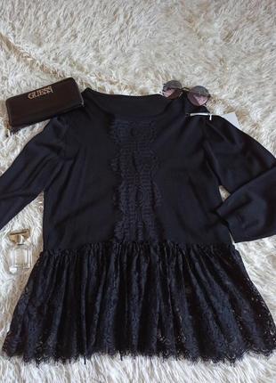 Изысканная черная блуза с гипюром