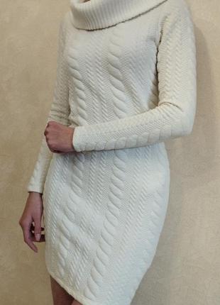 Тёплое платье трикотажное, облегающее платье под горло, праздничное платье с рукавом