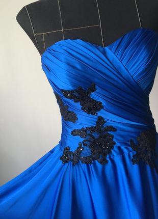 Вечірня сукня, святкова сукня