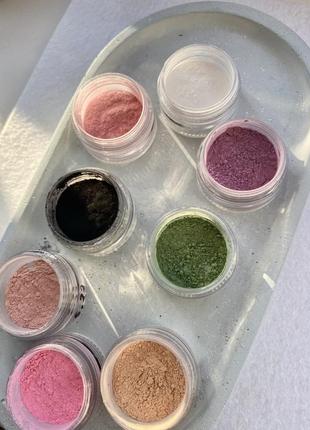 Розсипчасті мінеральні тіні розсипчаті для повік очей білі блискучі рожеві зелені