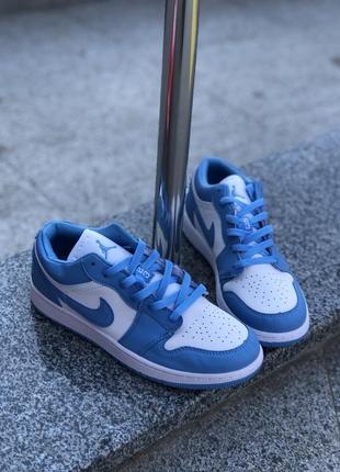 Жіночі кросівки nike air jordan 1 low
