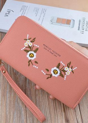 Модний жіночий гаманець з вишивкою квітами на блискавці1 фото