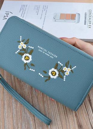 Модний жіночий гаманець з вишивкою квітами на блискавці7 фото