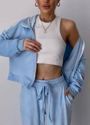 Велюровый плюшевый костюм: укороченная кофточка и удобные брюки джоггеры, цвет - фуксия, голубой, мокко, электрик7 фото