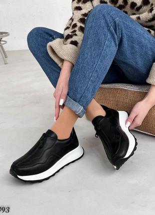 Натуральные женские кроссовки с замком на молнии