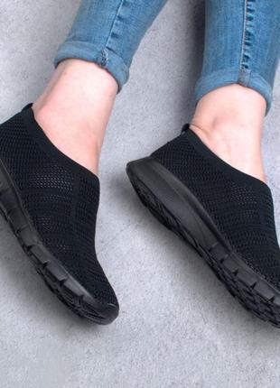 Стильные черные кроссовки из текстиля сетка летние дышащие мокасины без шнуровки2 фото