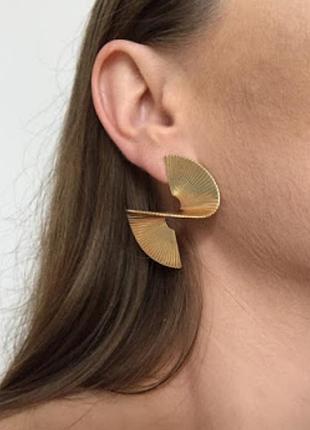 Блестательные серьги - спирали в золоте
