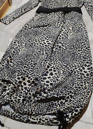 Платье леопард, ниже колен, супер им качество, не мнется, размер л, хл4 фото