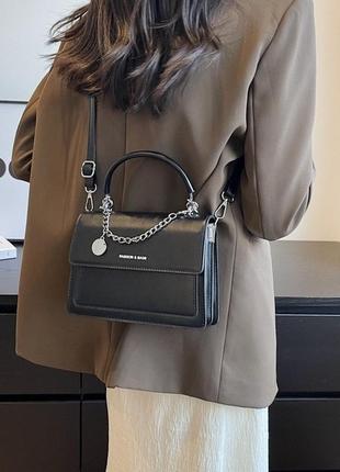 Женская классическая сумка 10210 кросс-боди на ремешке через плечо черная7 фото