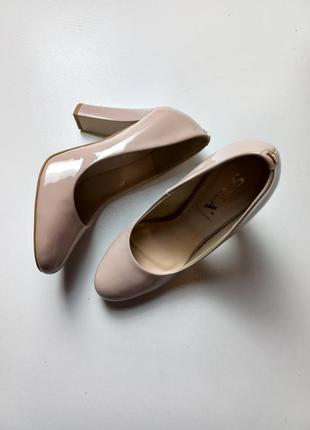 Туфлі жіночі колір капучино2 фото