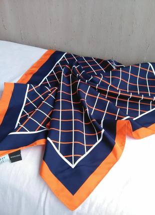 Красивий хустку