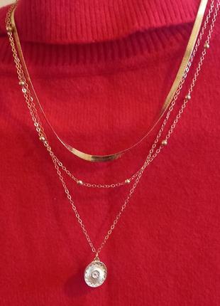 Стильне, трирядне колье. європа