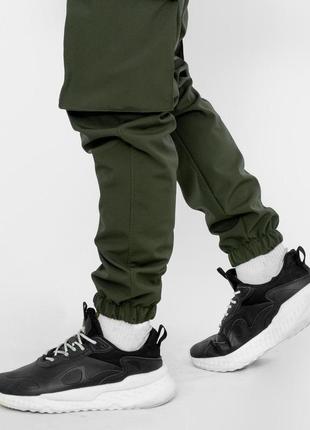 Мужские теплые штани карго темно-зеленые