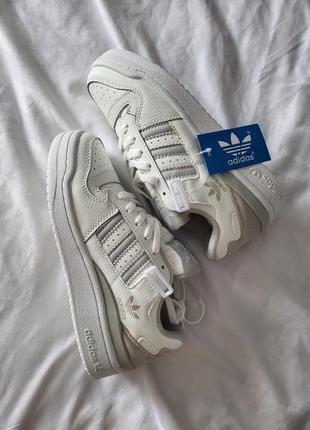 Кросівки жіночі / чоловічі білі / сірі з натуральної шкіри adidas forum low white grey