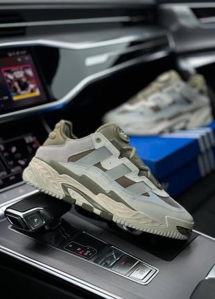 Кроссовки adidas3 фото