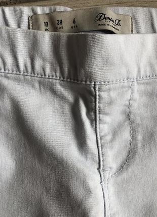 Нежно-голубые брюки-джинсы на резинке denimco4 фото