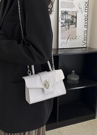 Женская классическая сумка 305 кросс-боди рептилия через плечо белая6 фото