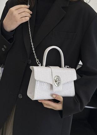 Женская классическая сумка 305 кросс-боди рептилия через плечо белая4 фото