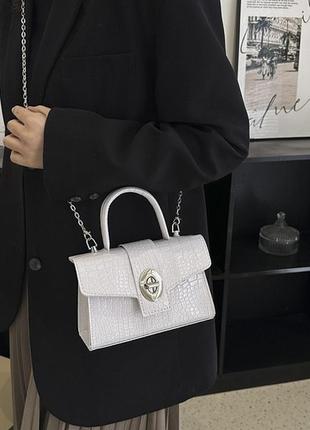 Женская классическая сумка 305 кросс-боди рептилия через плечо белая5 фото