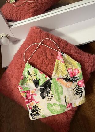 Шикарний топ від бренду 🏷missguided