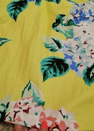 Яскрава жіноча сукня батал в квітковий принт з рукавами пуфами4 фото