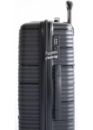 Пластиковый маленький чемодан из поликарбоната 36l horoso черный3 фото