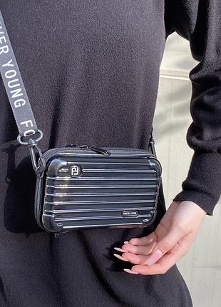 Сумка кросс-боди 10188 пластиковая прямоугольная через плечо черная