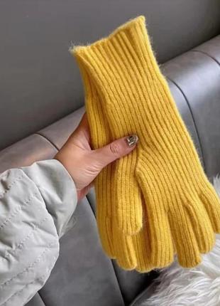 Вязаные теплые перчатки длинные желтый (3532)1 фото