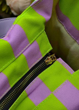 Літня сумка квадратна яскравих кольорів forever love (леопард, фіолетовий) розмір: 39х15х30 см4 фото