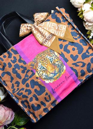 Літня сумка квадратна яскравих кольорів "forever love" (леопард, малиновий) розмір: 39х15х30 см1 фото