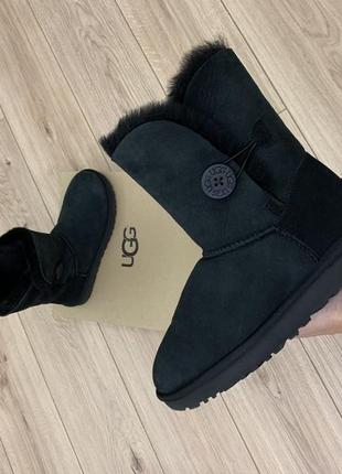 Ugg  bailey button 2 1016226 цвет black. размер 7 us3 фото