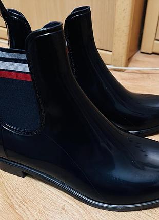 Резиновые сапоги, ботинки