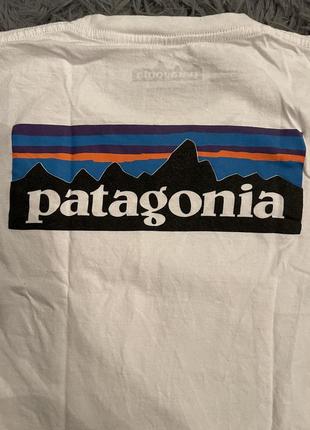 Patagonia стильна футболка з великим логотипом4 фото