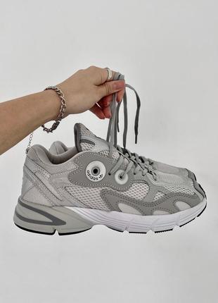 Замечательные женские кроссовки adidas astir grey silver серые